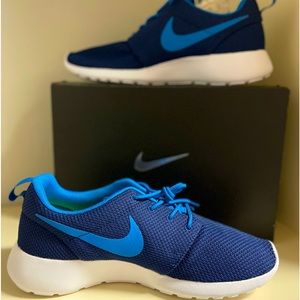 Brand new Men’s NIKE